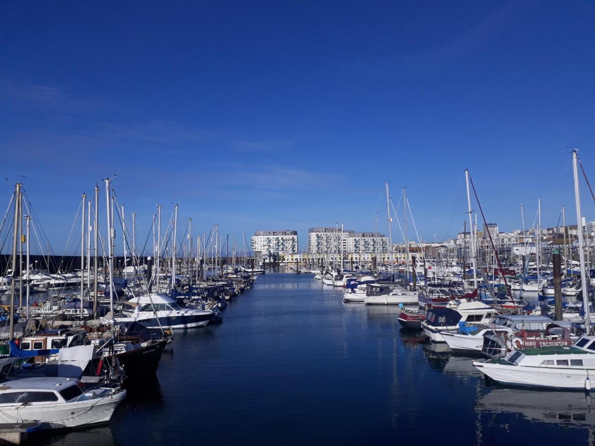 Unique, Loft-Style Apartment With Fantastic Brighton Marina Views Eksteriør billede